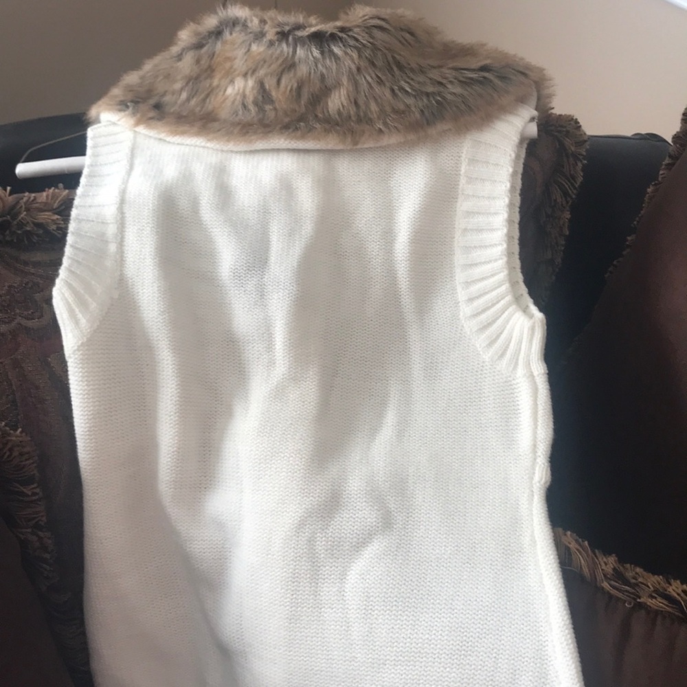 Vest - Picture 2 of 2